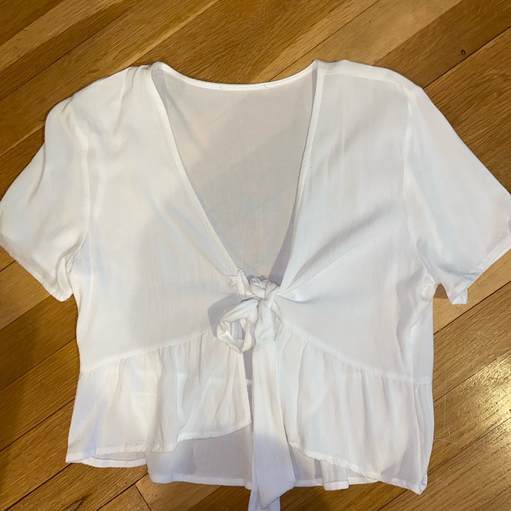 SHEIN white top